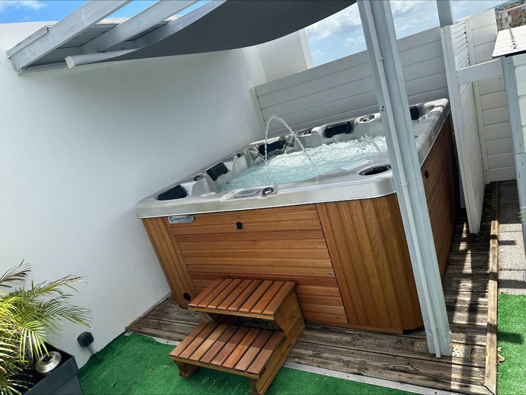 Apartamento Appart'Eden : Vue Panoramique Sur Saint-Denis Sainte-Clotilde Exterior foto